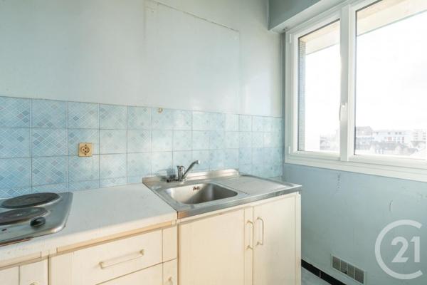 Appartement F1 à vendre  1 pièce - 28,70 m2 ST MAUR DES FOSSES - 94