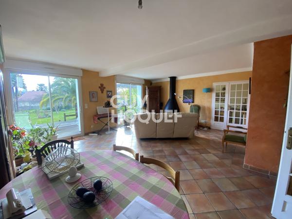 MAISON À VENDRE DE 11 PIÈCES DE 248,80 M²