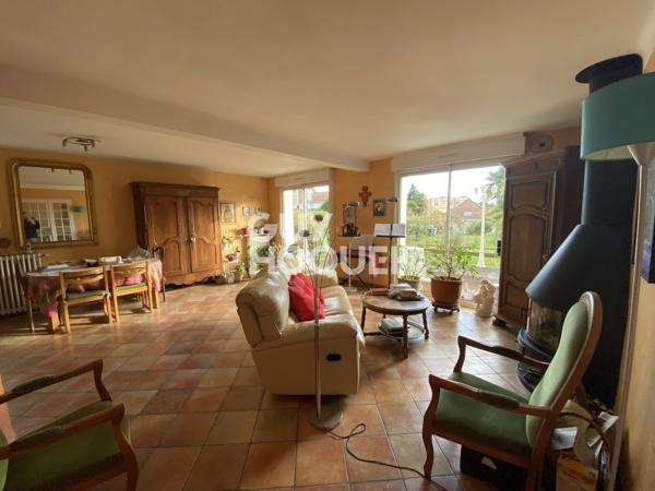 MAISON À VENDRE DE 11 PIÈCES DE 248,80 M²