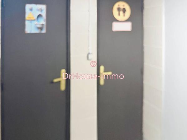 Commerce à vendre 7 pièces de 158 m²