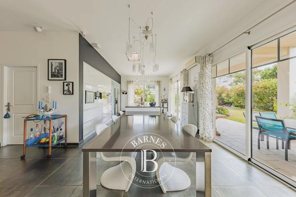 Arcachon, Villa 2 Chambres -  388 m² à vendre