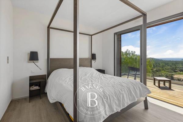 Sainte-Lucie-de-Porto-Vecchio, Villa 5 Chambres -  180 m² à vendre