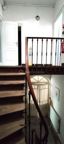 Immeuble commercial de 645 m²