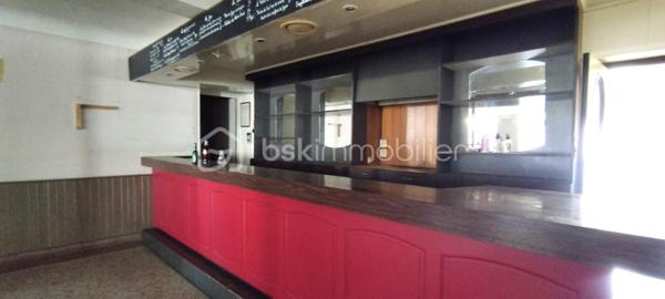 Immeuble commercial de 645 m²