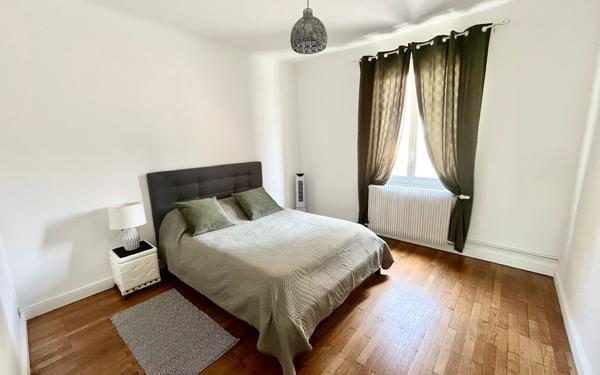 Appartement à vendre    3 pièces • 78,01 m2 Villeurbanne