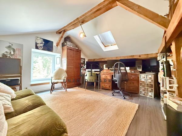 Maison
         8 pièces
        - 180 m² Bien prestige 688 000 € *