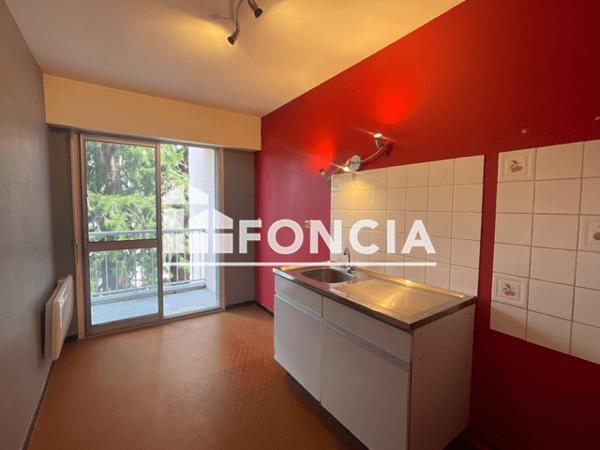 Location Appartement 2 pièces 55 m² - 18 AVENUE GEORGES CORNEAU Charleville Mezieres 08000