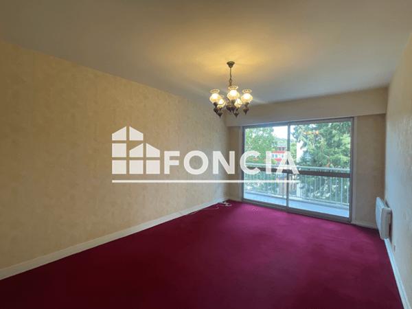 Location Appartement 2 pièces 55 m² - 18 AVENUE GEORGES CORNEAU Charleville Mezieres 08000