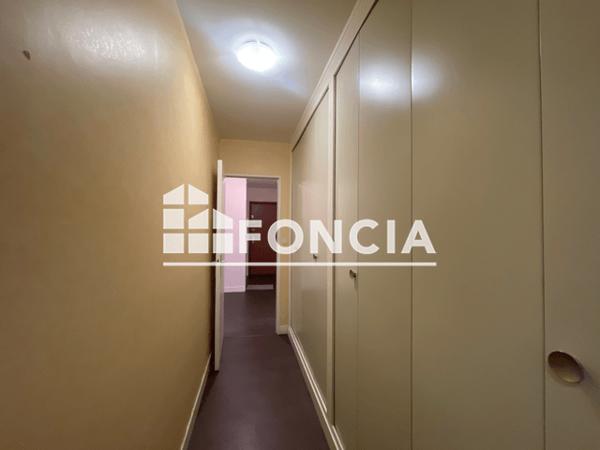 Location Appartement 2 pièces 55 m² - 18 AVENUE GEORGES CORNEAU Charleville Mezieres 08000