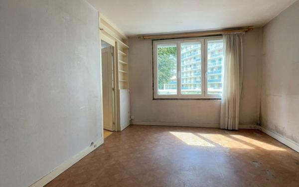 Appartement à vendre    3 pièces • 49 m2 Sèvres