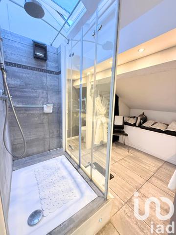 Maison à vendre 6 pièces 243 m² La Garde