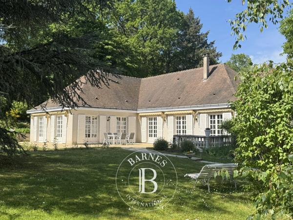 Blois, Maison de ville 4 Chambres -  253 m² à vendre