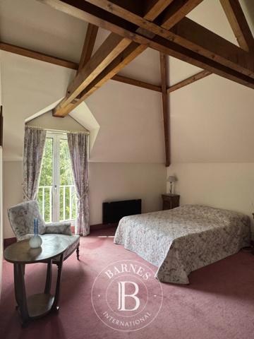 Blois, Maison de ville 4 Chambres -  253 m² à vendre