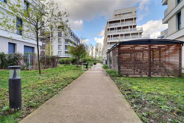 À vendre ? Superbe 4 pièces lumineux au pied du canal