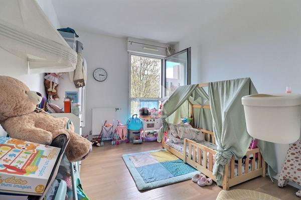 À vendre ? Superbe 4 pièces lumineux au pied du canal