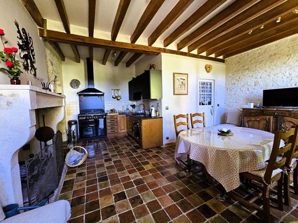 Maison de charme Thenisy 5 pièces ancien presbytère campagne vallonnée et pittoresque