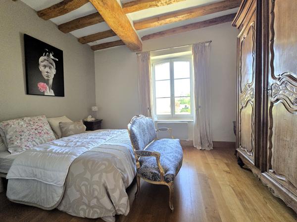 Maison de charme Thenisy 5 pièces ancien presbytère campagne vallonnée et pittoresque