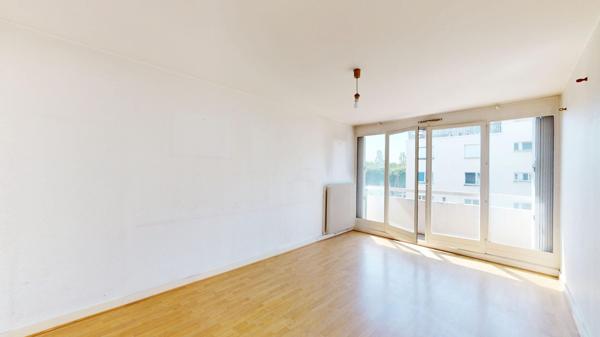 Appartement Chatenay Malabry 3 pièces 65.87 m2 - 2 parkings - cave