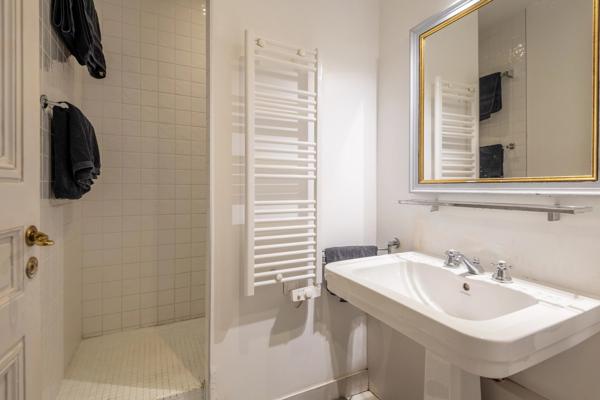 Lyon 2ème - Appartement deux chambres 91 m² - Garage fermé