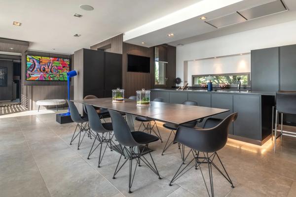 Exclusivité - Saint Cyr au Mont d'Or - Maison contemporaine - Terrain de 1378m² - Piscine - 4 chambres