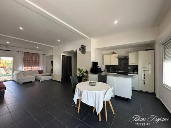 A VENDRE - Immeuble de rapport en monopropriété - 3 logements avec extérieurs privatifs - Emplacement de snacking à exploiter - BÉZIERS (34)