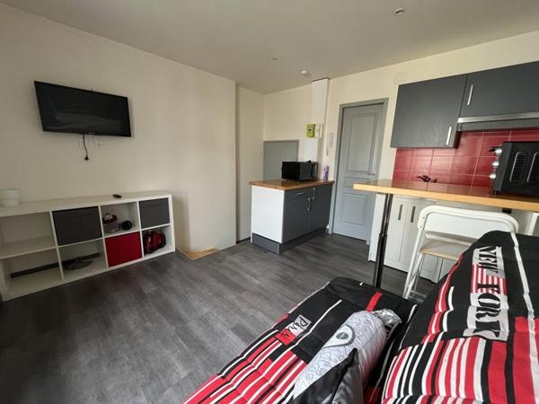 Immeuble 680 500 € Périgueux 232 m² DPE D