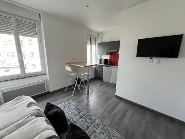 Immeuble 680 500 € Périgueux 232 m² DPE D