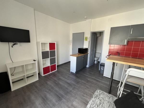 Immeuble 680 500 € Périgueux 232 m² DPE D