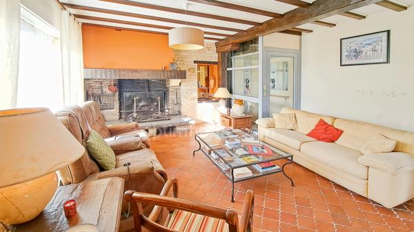 Proche de SAINT PALAIS