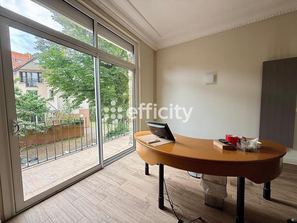 Maison
         17 pièces
        - 400 m² Bien prestige 1 850 000 € *
