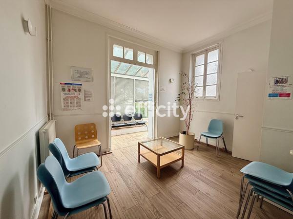 Maison
         17 pièces
        - 400 m² Bien prestige 1 850 000 € *