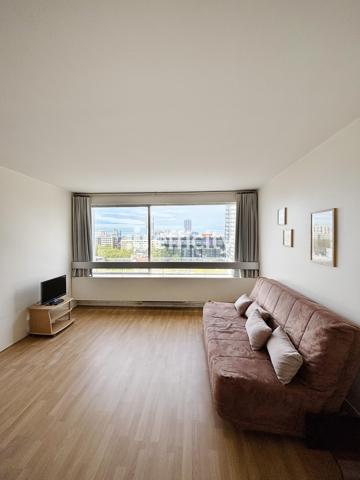 Appartement
         1 pièce
        - 28 m² 225 000 € *