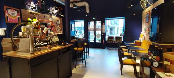 21000 DIJON - Fonds de commerce Salon de thé - Bar à vin/bière Licence III- Sandwicherie 147 m2