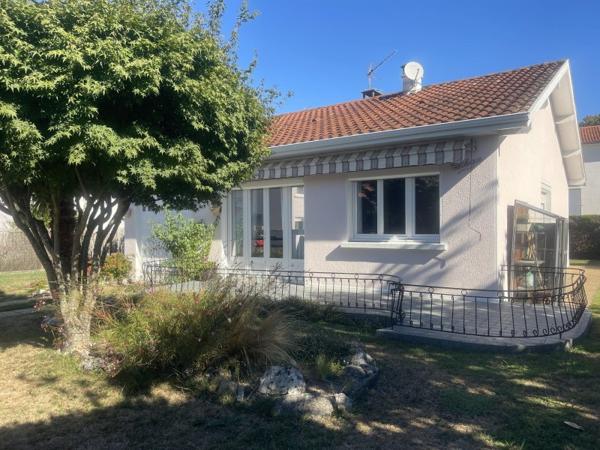 Vente / Maison de plain-pied à Pau (64000)