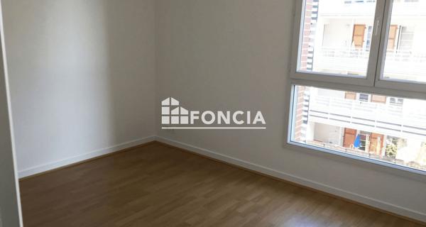 Location Appartement 2 pièces 32.78 m² - Saint-germain-en-laye 78100