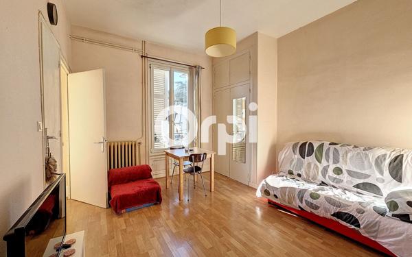 Immeuble à vendre    18 pièces • 201,90 m2 Chamalières