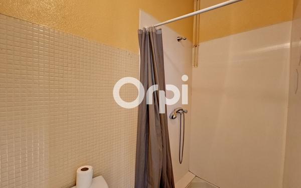 Immeuble à vendre    18 pièces • 201,90 m2 Chamalières