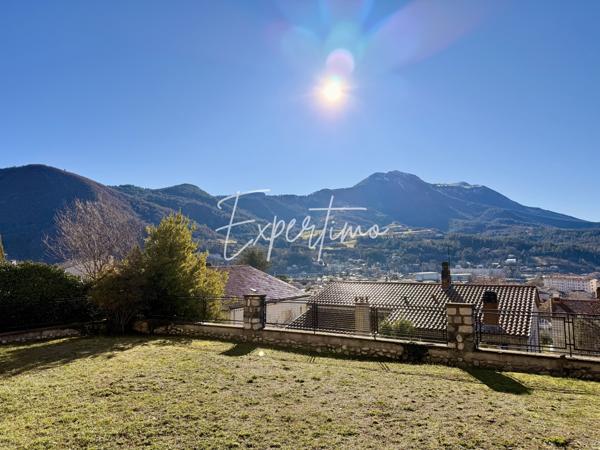 Digne-les-Bains (04000) Maison à fort potentiel avec vue imprenable
