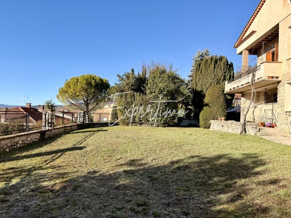 Digne-les-Bains (04000) Maison à fort potentiel avec vue imprenable