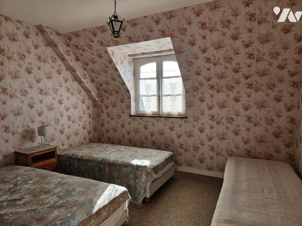 Grande longère entre AURAY et PLOEMEL