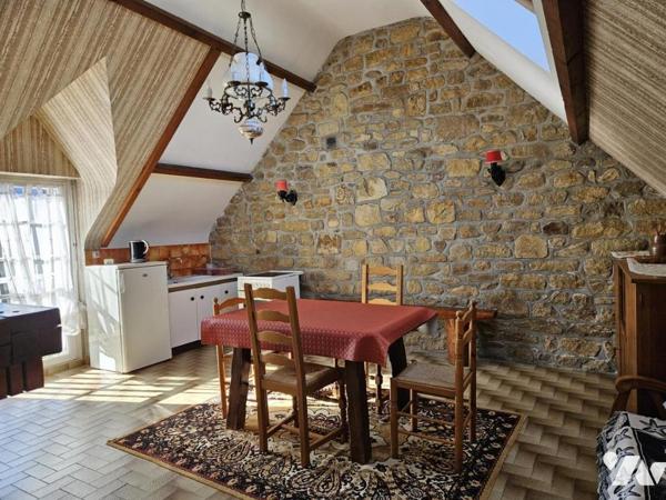 Grande longère entre AURAY et PLOEMEL