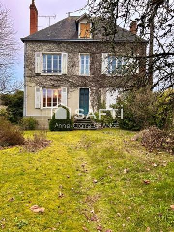 Maison de maître, proche de toutes les commodités