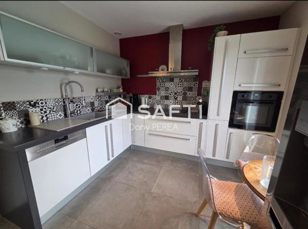 Villa 100 m2, piscine, jardin et garage