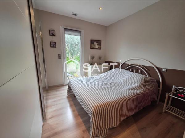 Villa 100 m2, piscine, jardin et garage