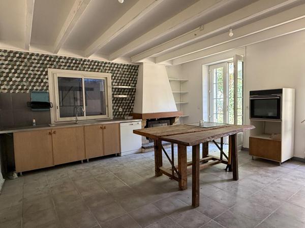 Maison mitoyenne 95 m² à agencer