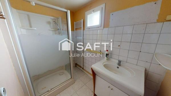 Maison ancienne avec dépendances – 131 m² habitables LE SEURE