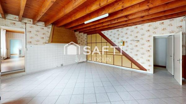 Maison ancienne avec dépendances – 131 m² habitables LE SEURE