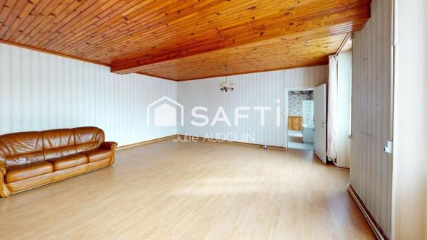 Maison ancienne avec dépendances – 131 m² habitables LE SEURE