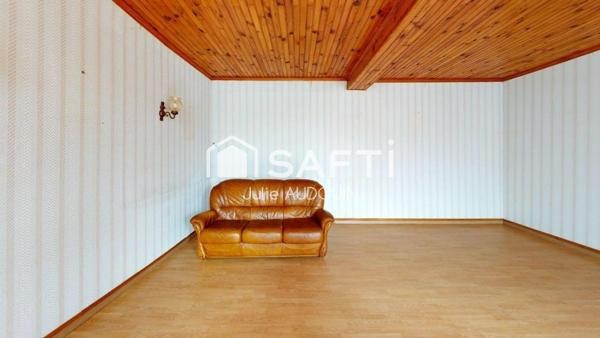 Maison ancienne avec dépendances – 131 m² habitables LE SEURE