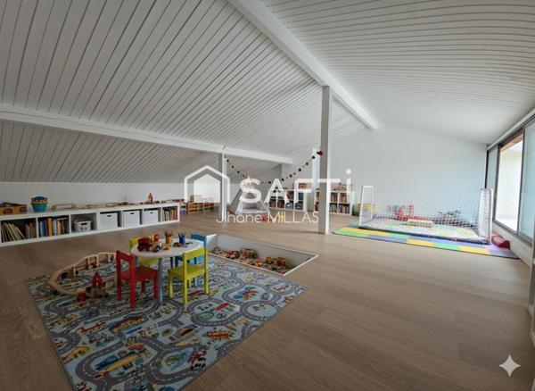 Une maison attractive et spacieuse aux multiples possibilités